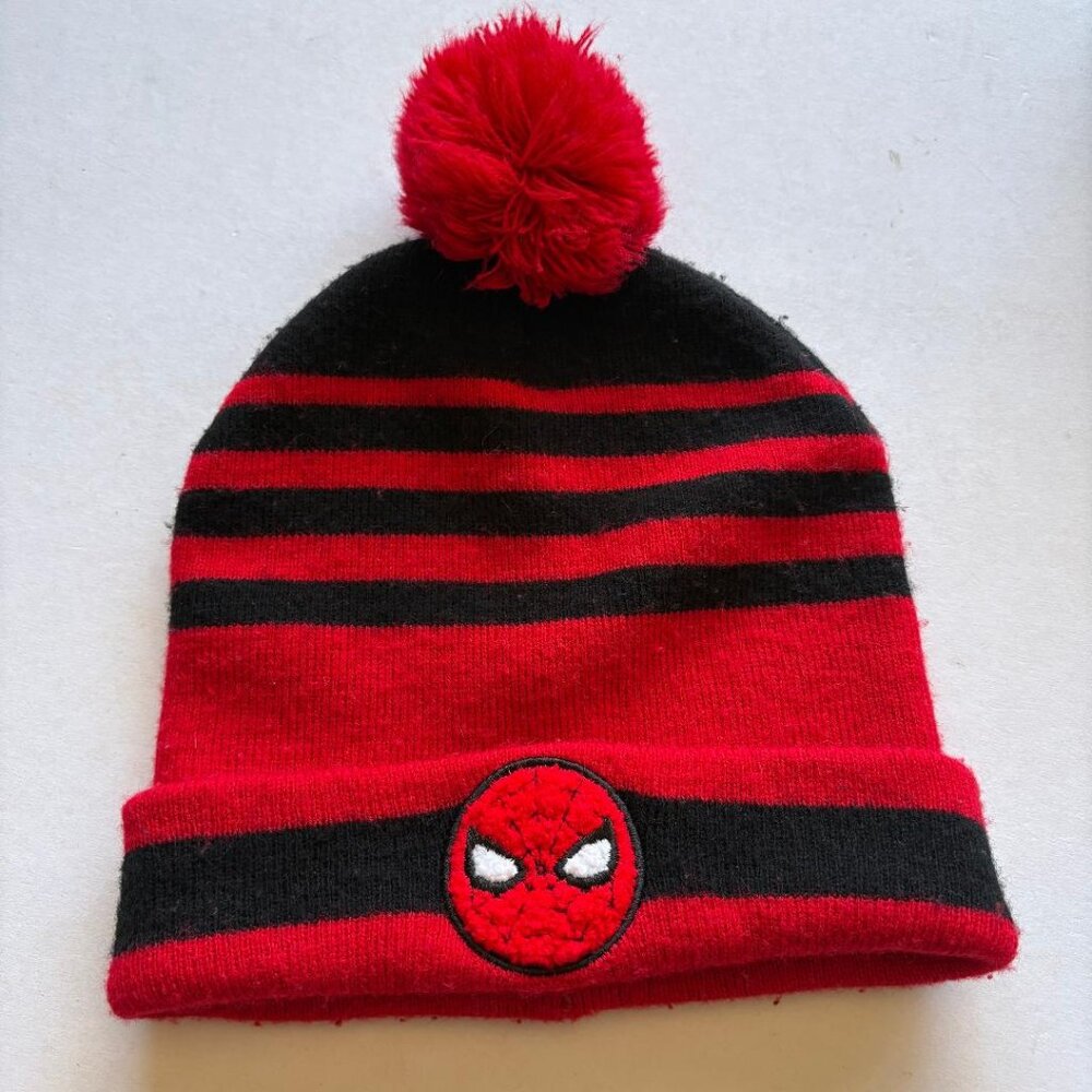 SPIDERMAN MARVEL WINTER POM BEANIE HAT ONE SIZE UNISEX KIDS